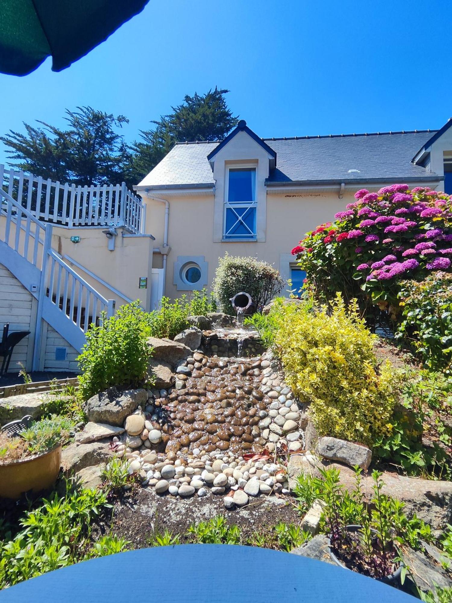 Le Sherman Colleville-sur-Mer Exterior photo