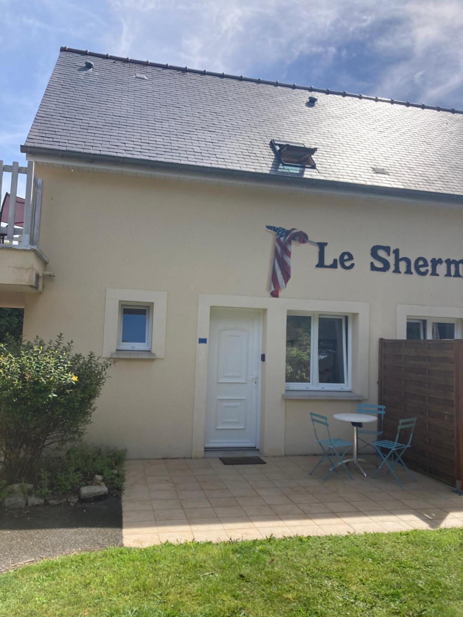 Le Sherman Colleville-sur-Mer Exterior photo