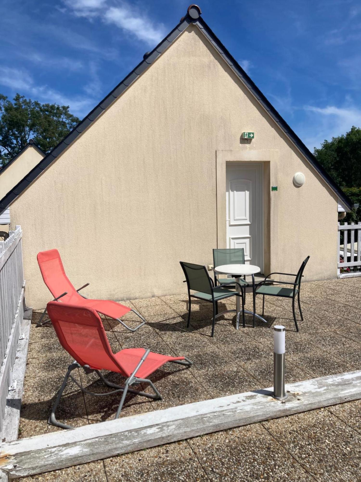 Le Sherman Colleville-sur-Mer Exterior photo